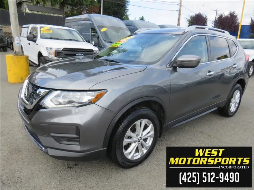 2018 Nissan Rogue photo 1