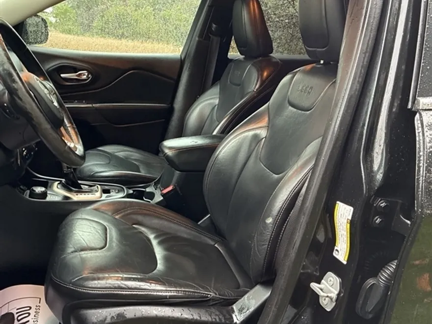 2015 Jeep Cherokee Latitude photo 1