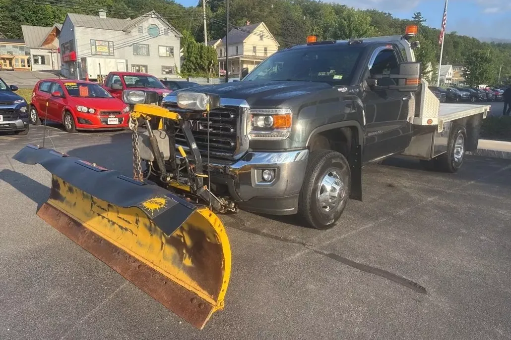 2019 Gmc Sierra 3500 HD SLE photo 1