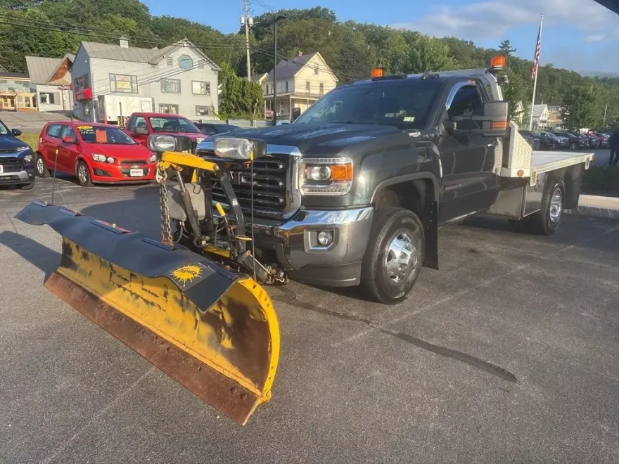 2019 Gmc Sierra 3500 HD SLE photo 1