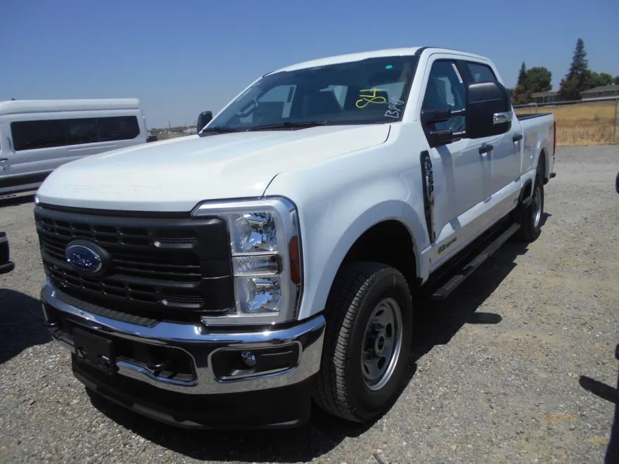 2025 Ford F-250 XL photo 1