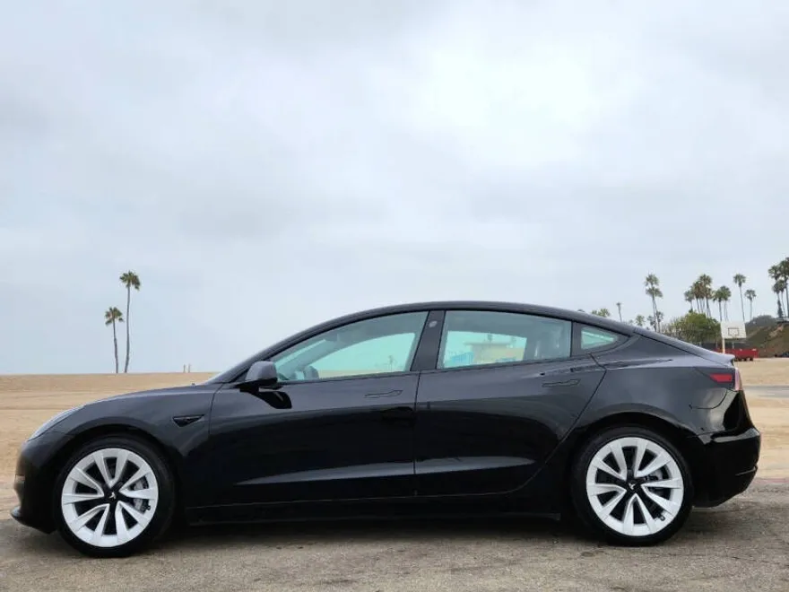 2023 Tesla Model 3 Standard Range photo 1