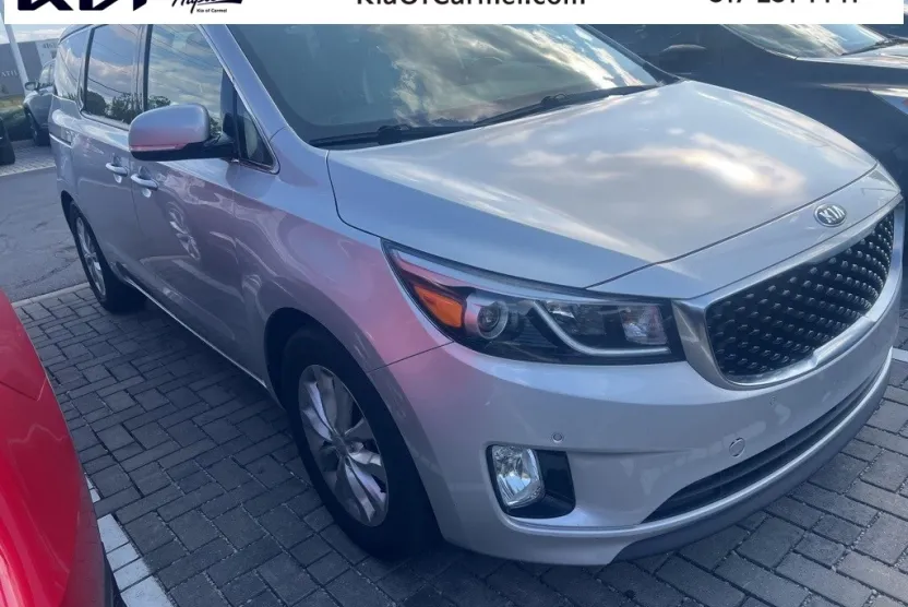 2018 Kia Sedona EX photo 1