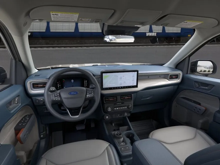 2025 Ford Maverick Lariat photo 1