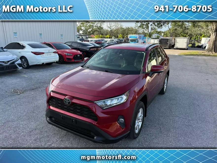 2019 Toyota RAV4 XLE Premium photo 1
