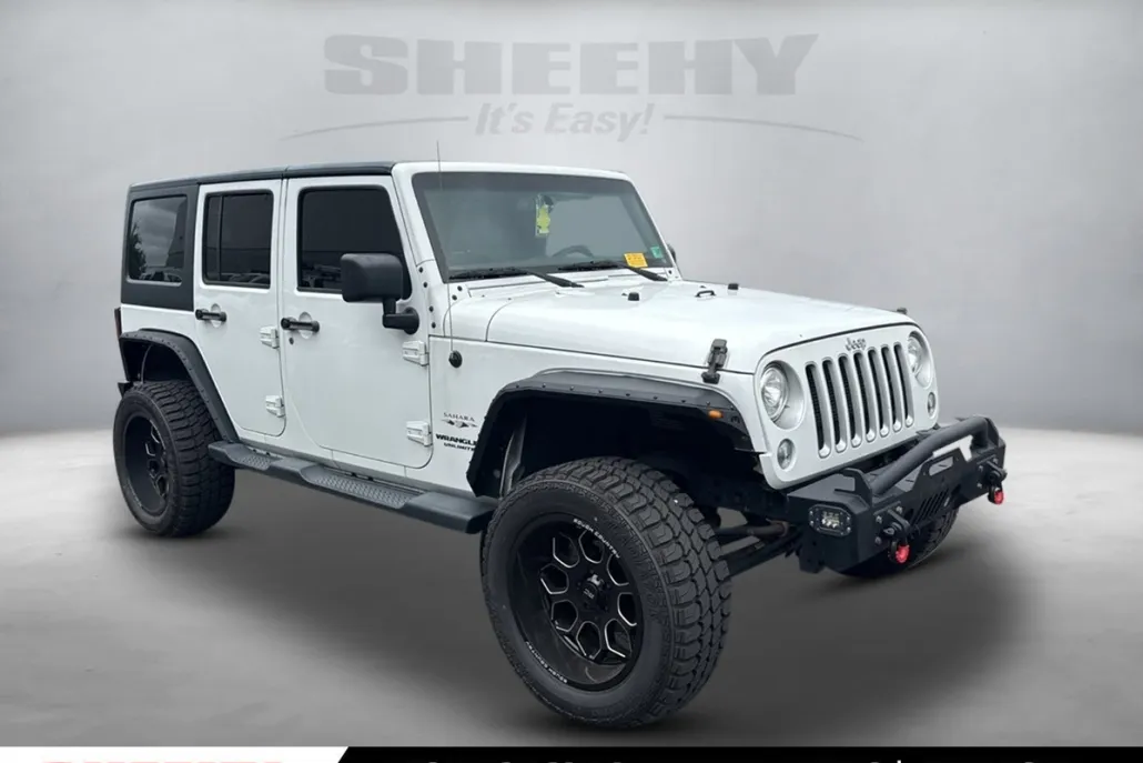 2017 Jeep Wrangler Unlimited Sahara photo 1