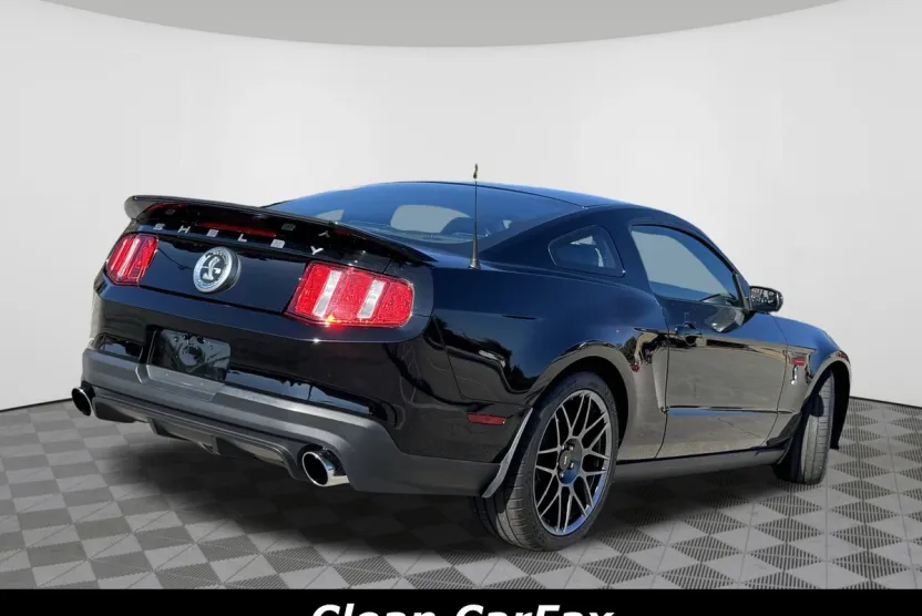 2012 Ford Mustang Shelby GT500 photo 1