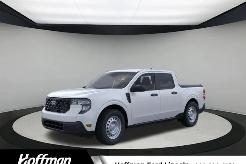 2025 Ford Maverick XL photo 1
