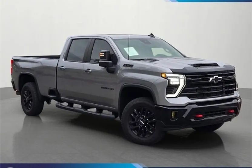 2025 Chevrolet Silverado 2500HD LT photo 1