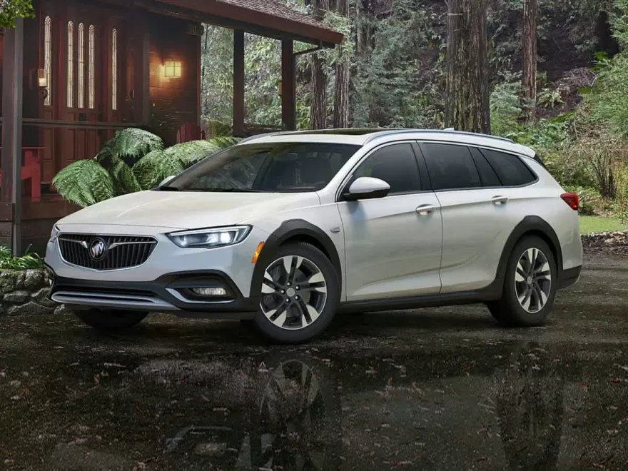 2018 Buick Regal TourX Essence photo 1