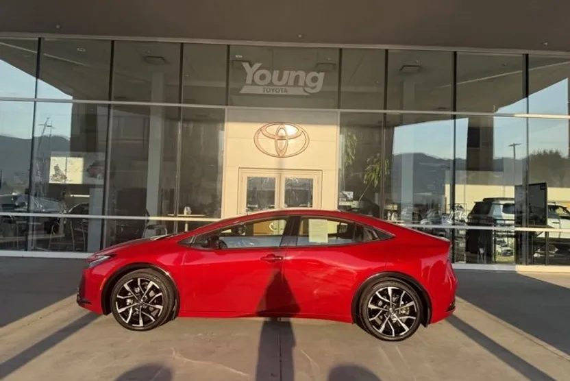 2024 Toyota Prius Prime XSE Premium photo 1