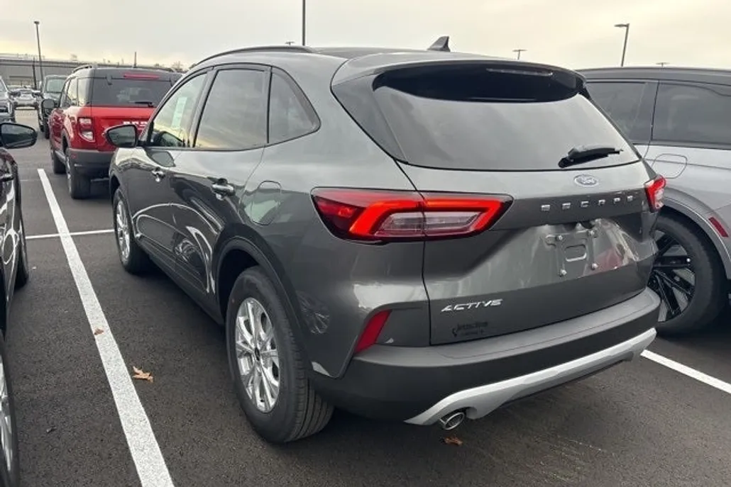 2025 Ford Escape Active photo 1