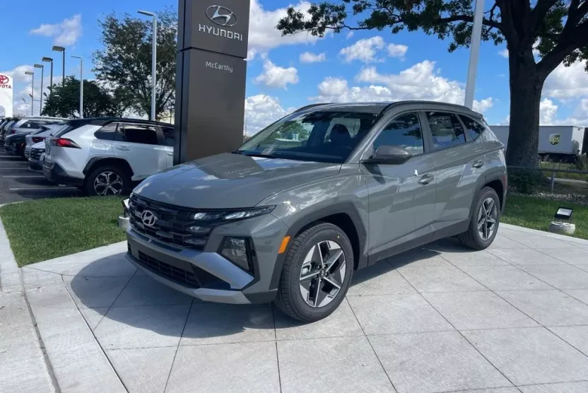 2026 Hyundai Tucson SEL photo 1
