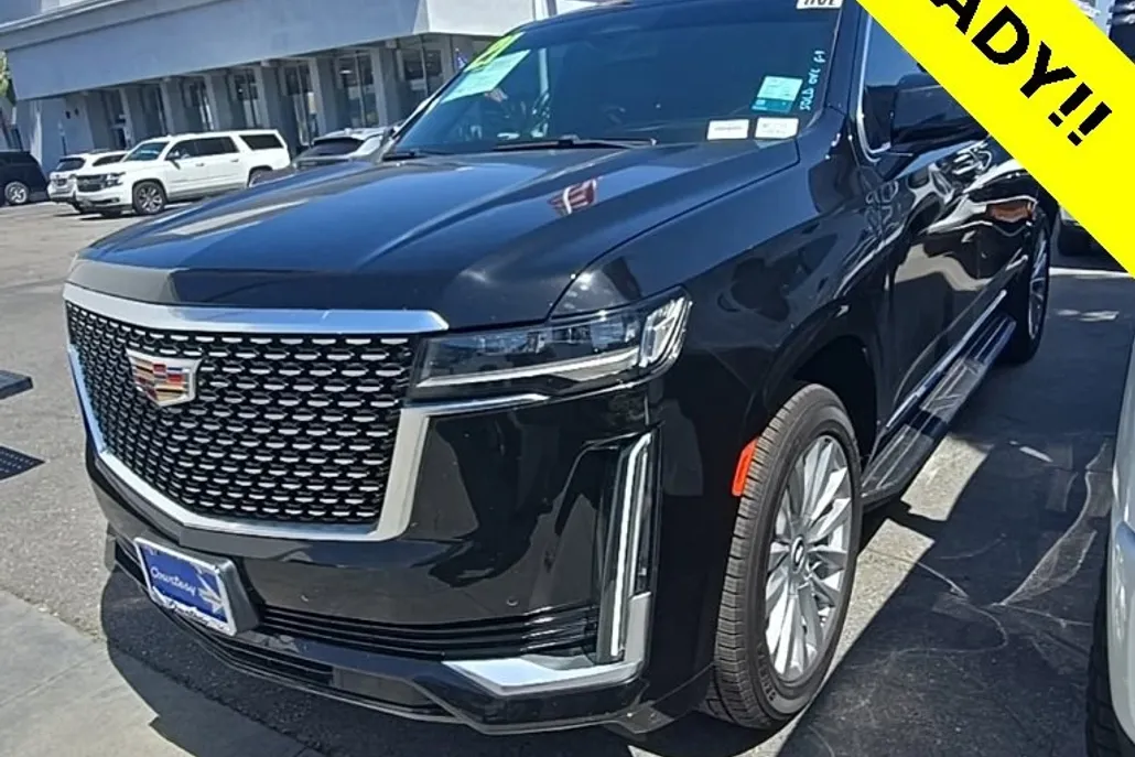 2021 Cadillac Escalade ESV Luxury photo 1