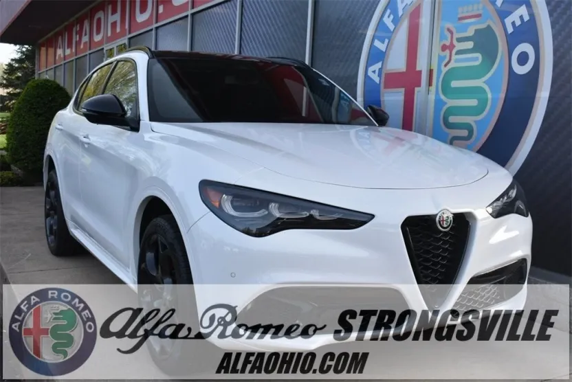 2025 Alfa Romeo Stelvio Tributo Italiano photo 1