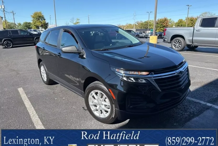 2024 Chevrolet Equinox LS photo 1