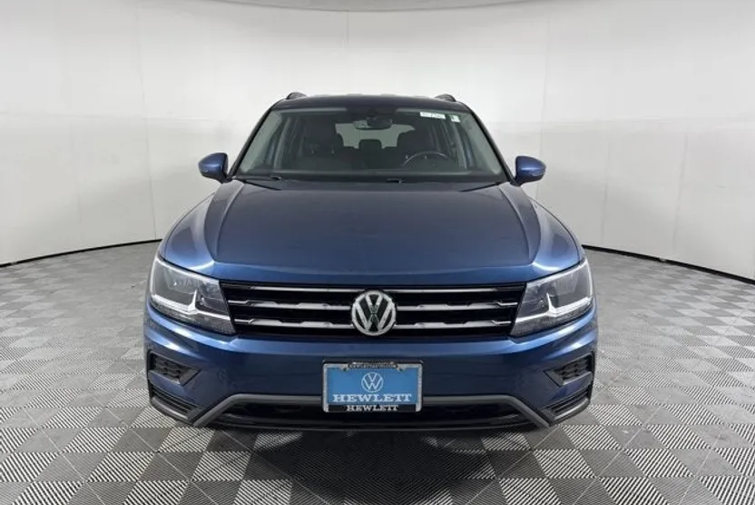 2020 Volkswagen Tiguan SE photo 1