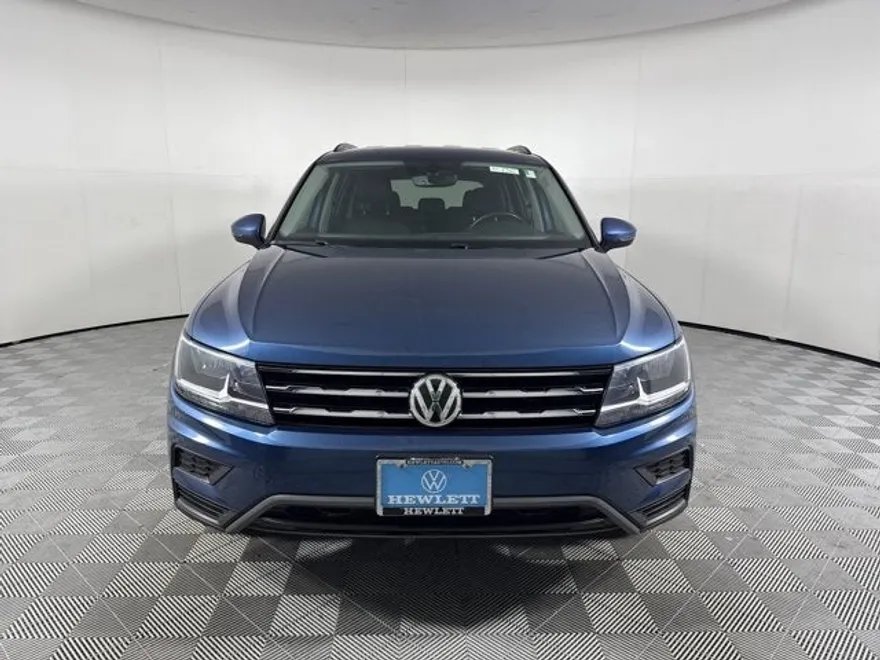 2020 Volkswagen Tiguan SE photo 1