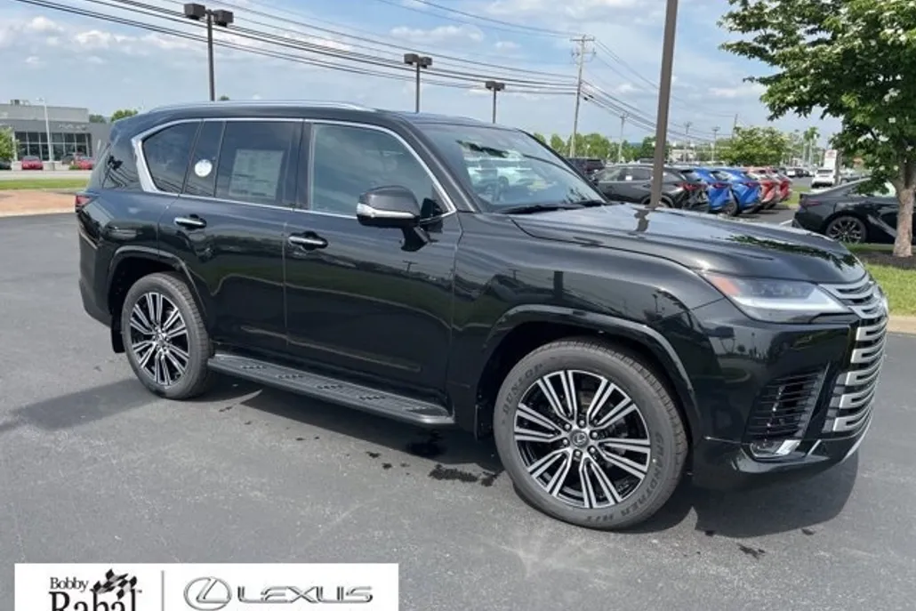 2025 Lexus LX 600 Luxury photo 1