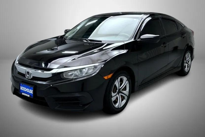 2017 Honda Civic LX photo 1