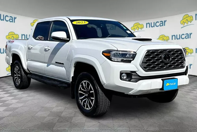 2023 Toyota Tacoma TRD Sport photo 1