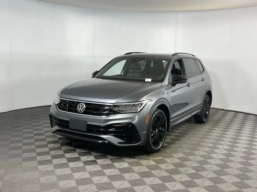 2022 Volkswagen Tiguan SE R-Line Black photo 1
