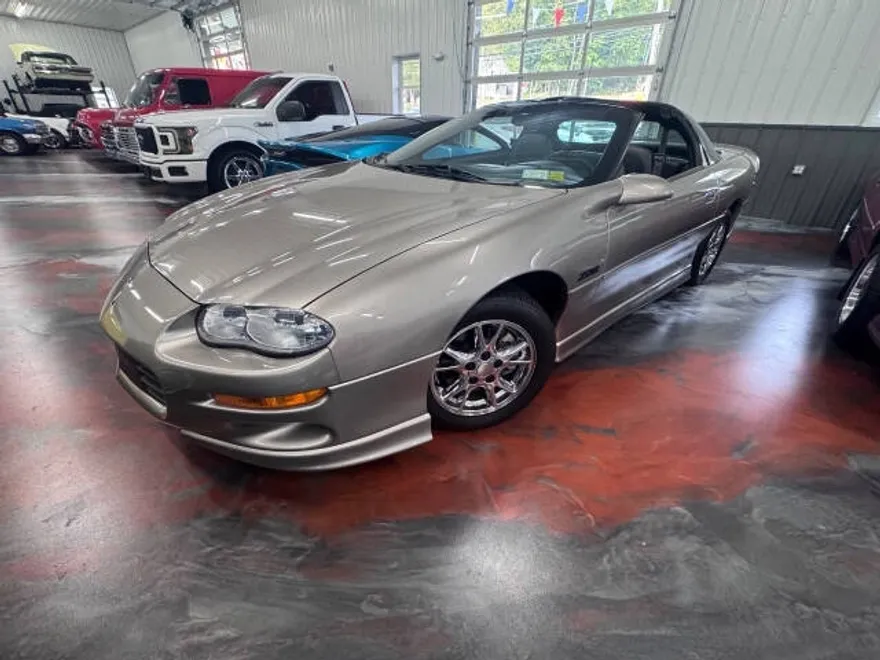 2002 Chevrolet Camaro Sport Coupe photo 1