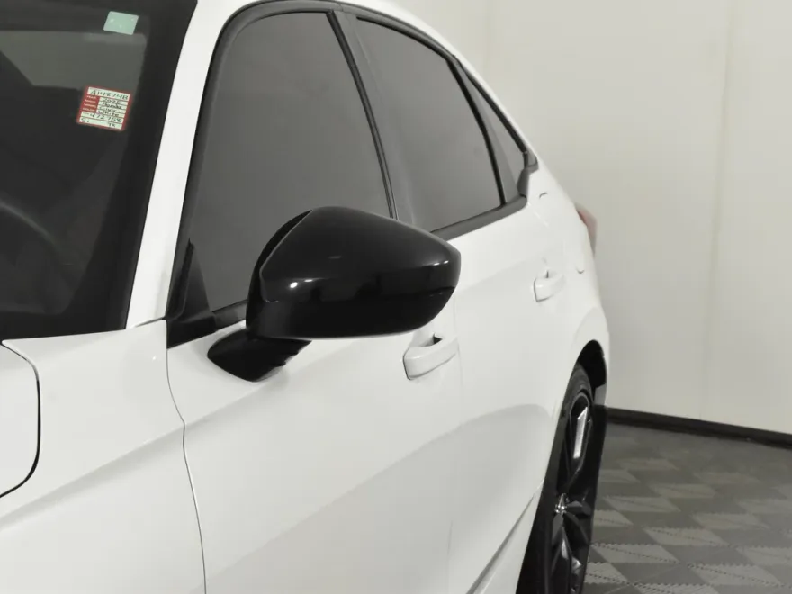 2025 Honda Civic Si photo 2