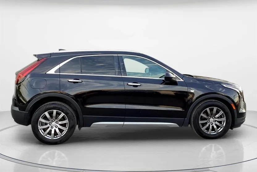 2019 Cadillac XT4 Premium Luxury photo 1