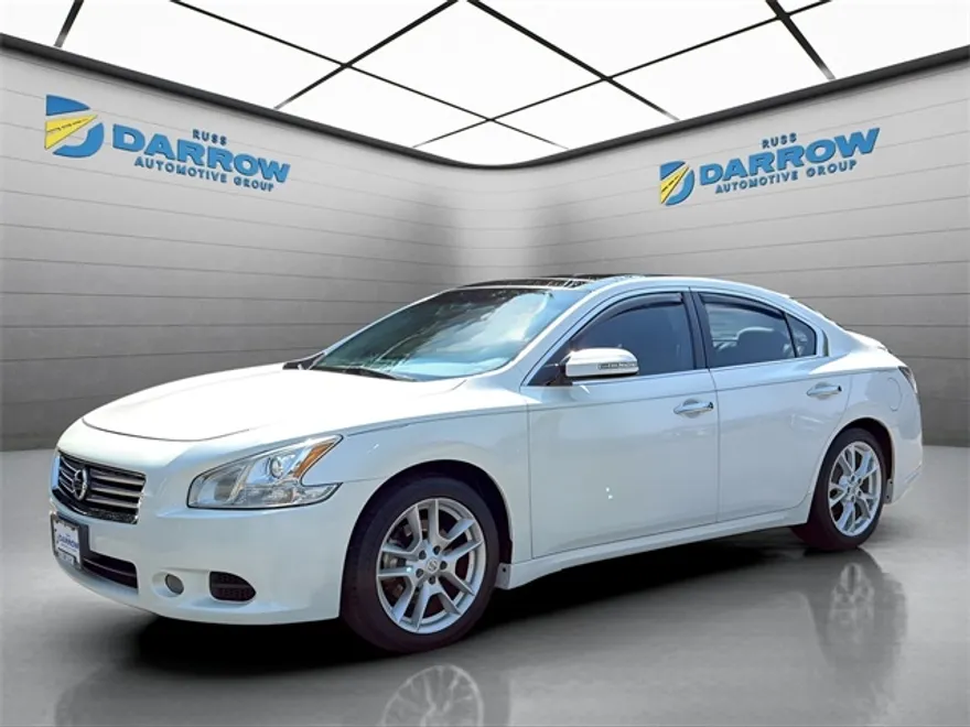 2012 Nissan Maxima SV photo 1