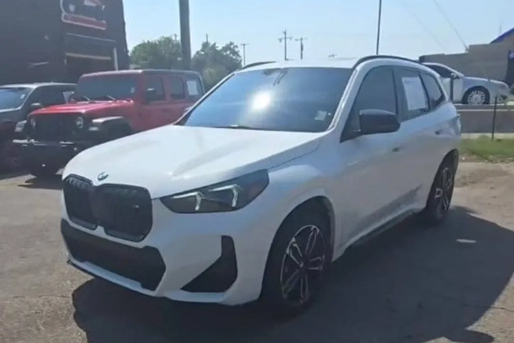 2024 Bmw X1 M35i photo 1