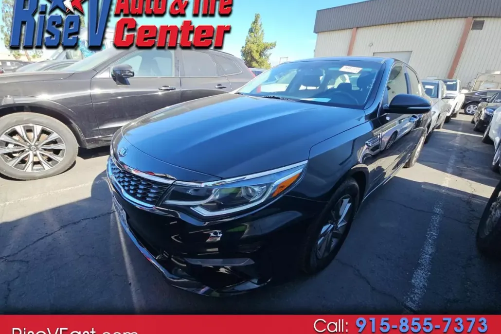 2020 Kia Optima LX photo 1
