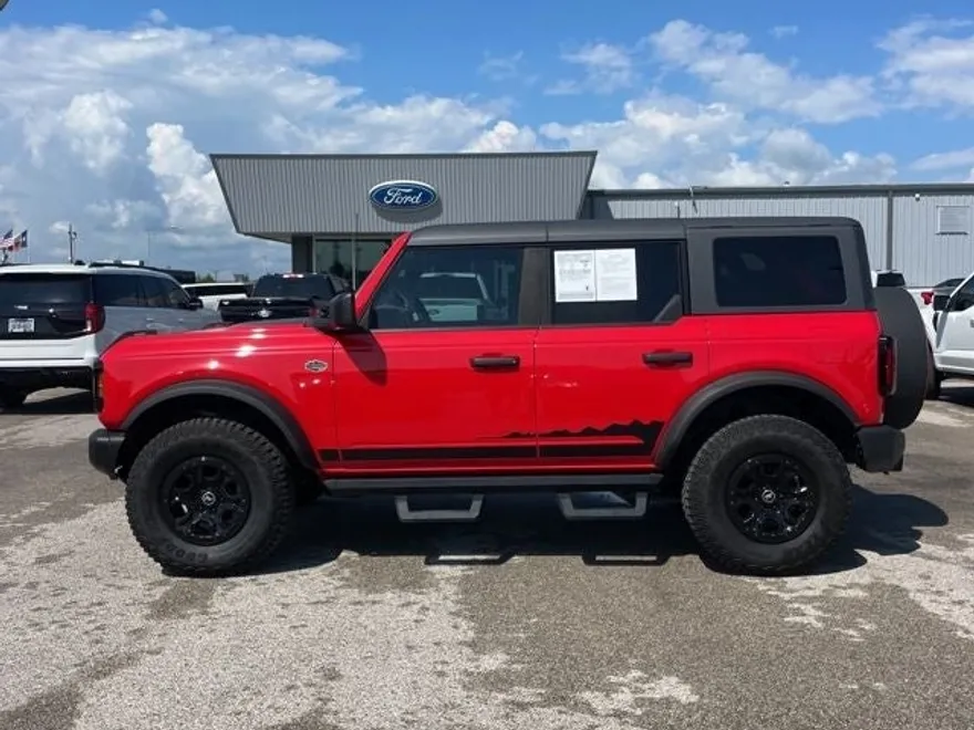 2023 Ford Bronco Wildtrak photo 1