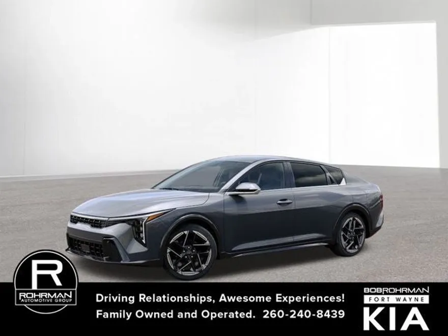 2025 Kia K4 GT-Line photo 1