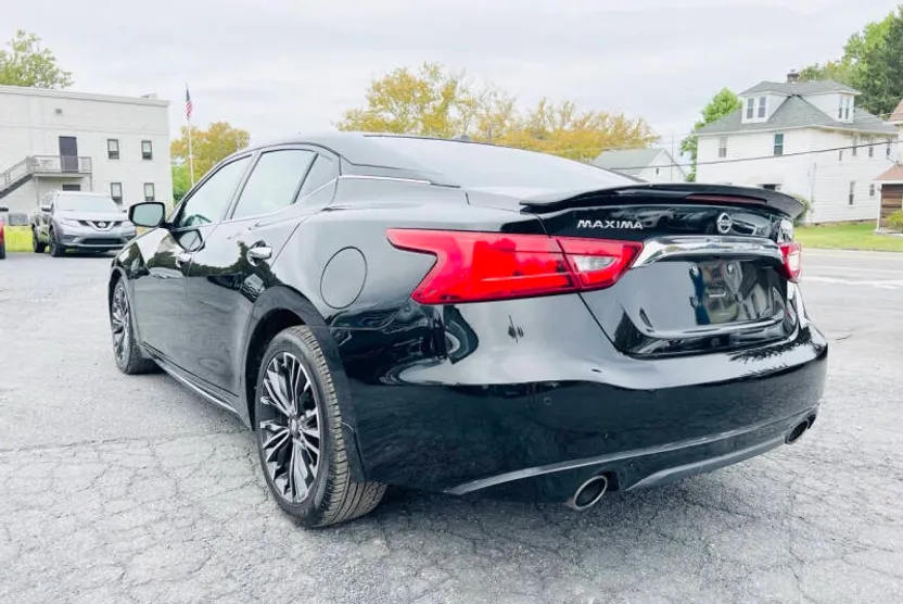 2016 Nissan Maxima Platinum photo 1
