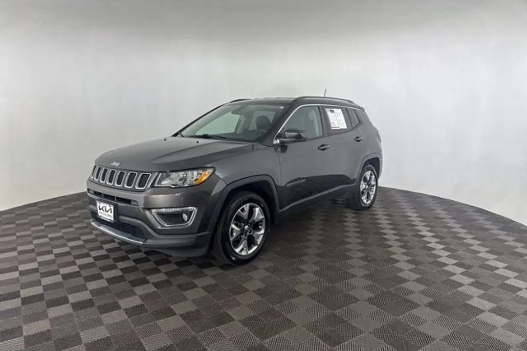 2018 Jeep Compass Limited photo 1