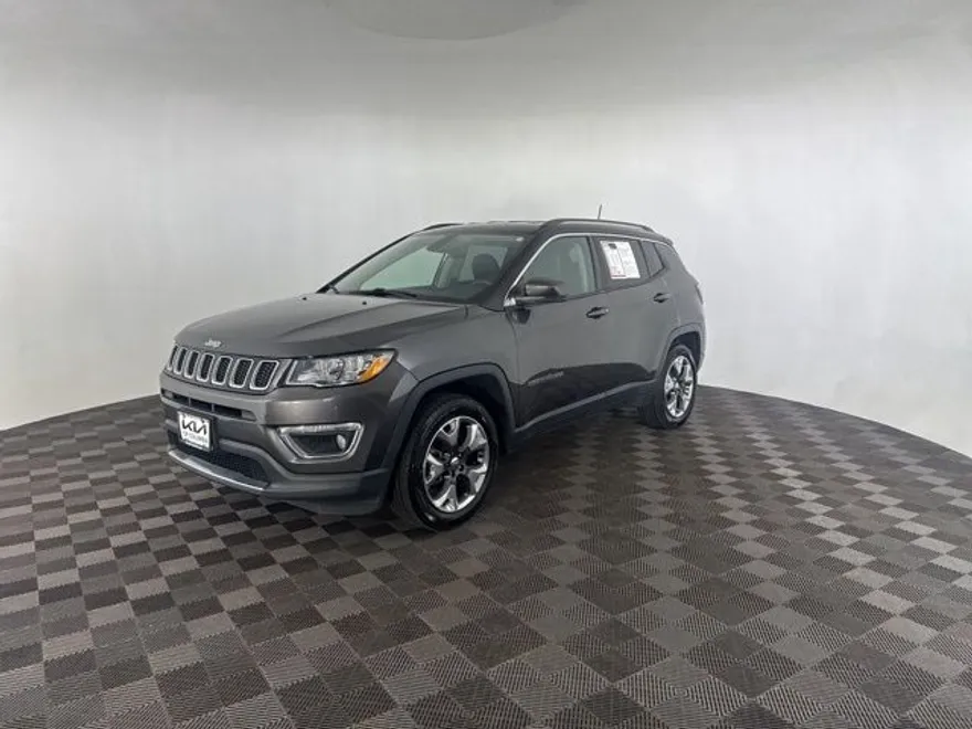 2018 Jeep Compass Limited photo 1