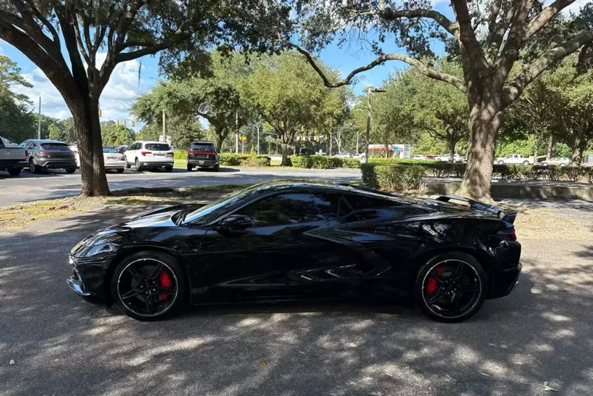 2024 Chevrolet Corvette Stingray 3LT photo 1