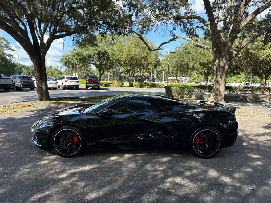 2024 Chevrolet Corvette Stingray 3LT photo 1
