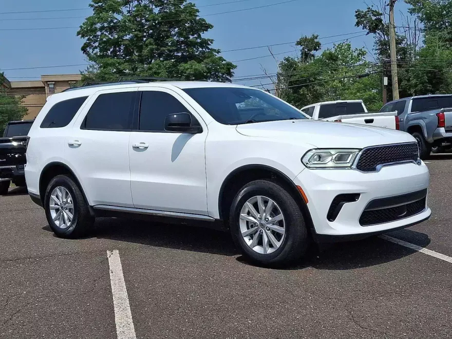 2023 Dodge Durango SXT photo 1