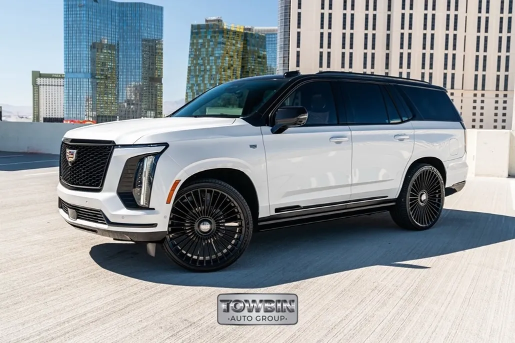 2025 Cadillac Escalade Sport photo 1