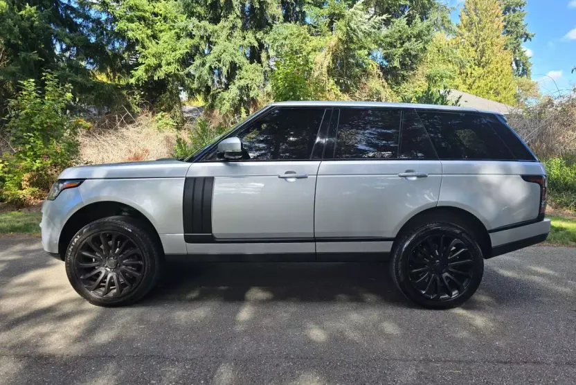 2016 Land Rover Range Rover Supercharged LWB photo 1