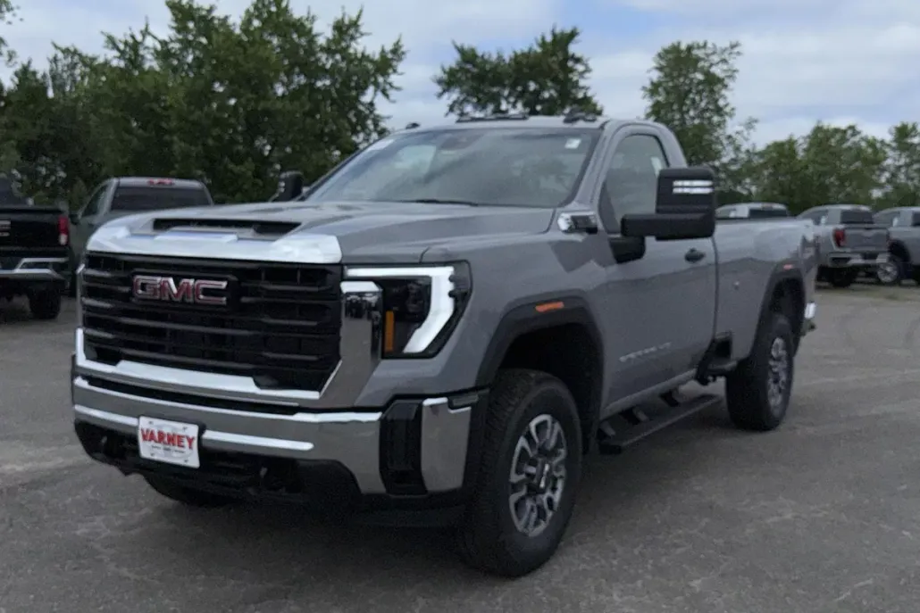 2025 Gmc Sierra 3500 HD Pro photo 1