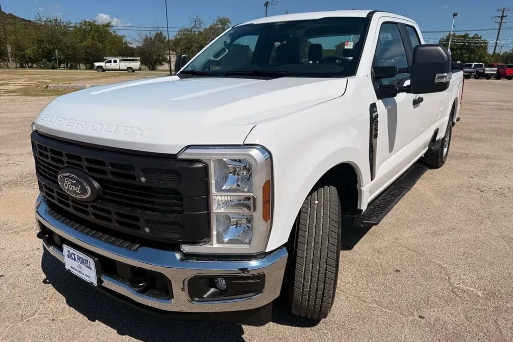 2026 Ford F-250 XL photo 1
