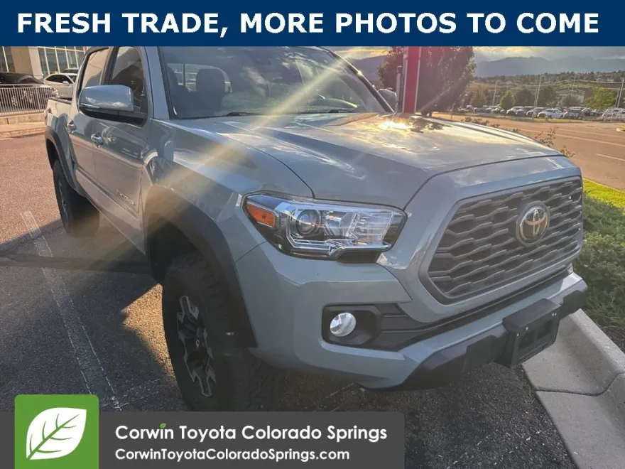 2022 Toyota Tacoma TRD V6 photo 1