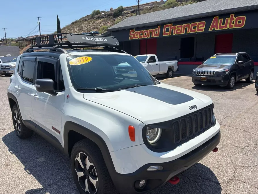 2019 Jeep Renegade Trailhawk photo 1