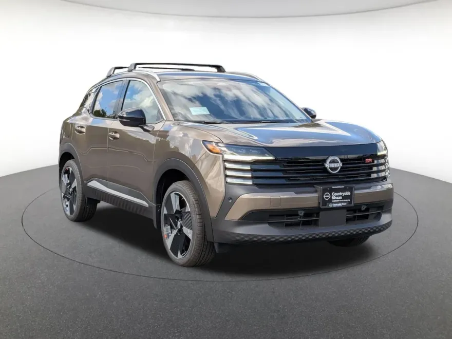 2026 Nissan Kicks SR photo 1