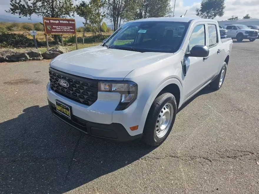 2025 Ford Maverick XL photo 1