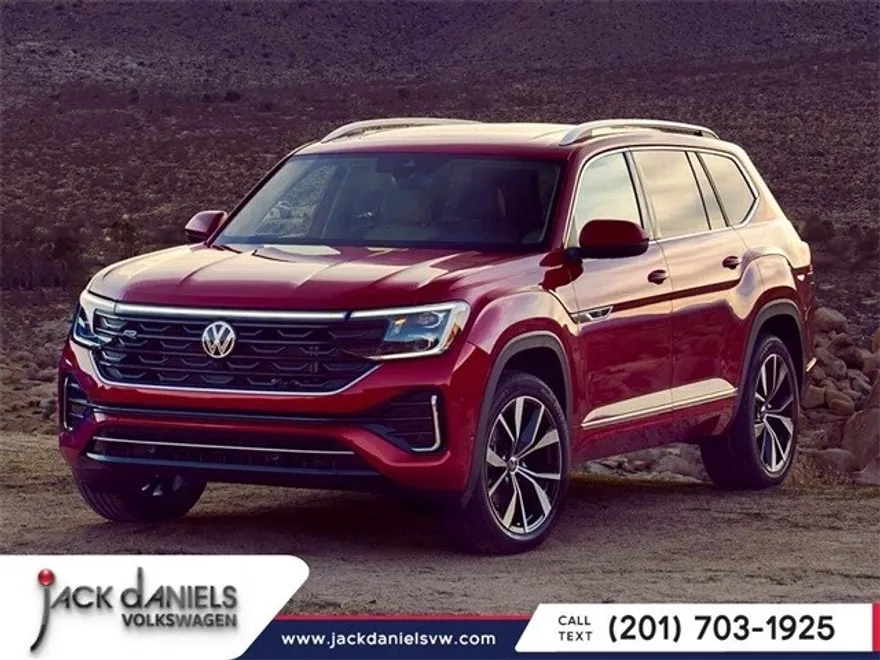 2024 Volkswagen Atlas SEL photo 1