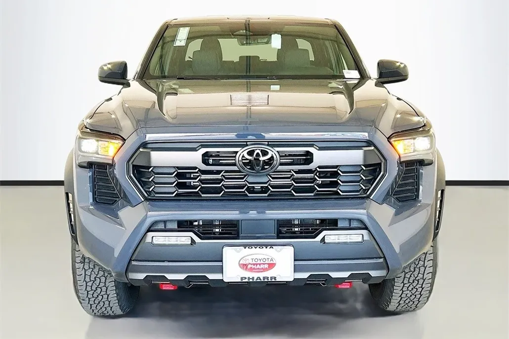 2025 Toyota Tacoma TRD Off-Road photo 1